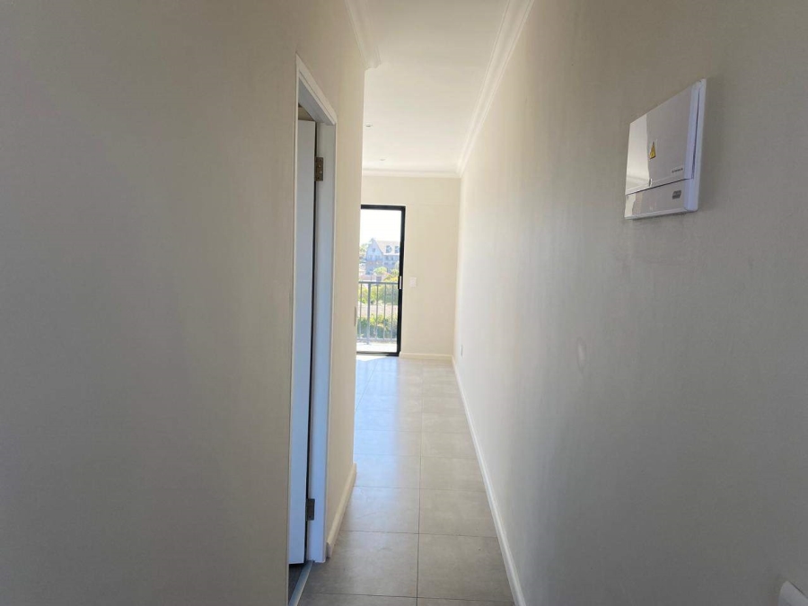 1 Bedroom Property for Sale in Table View Western Cape